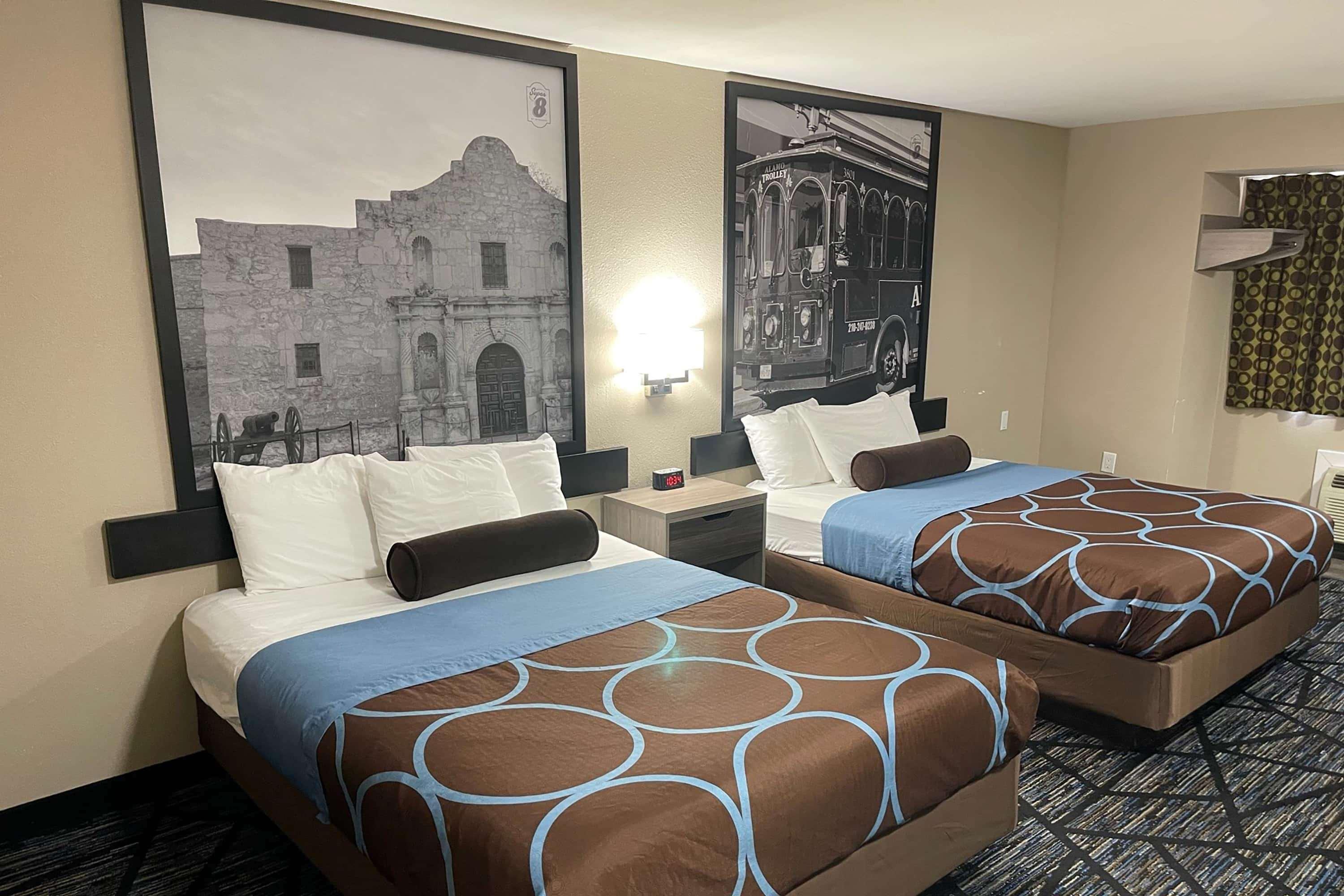 Super 8 By Wyndham San Antonio Downtown Ne Hotell Exteriör bild
