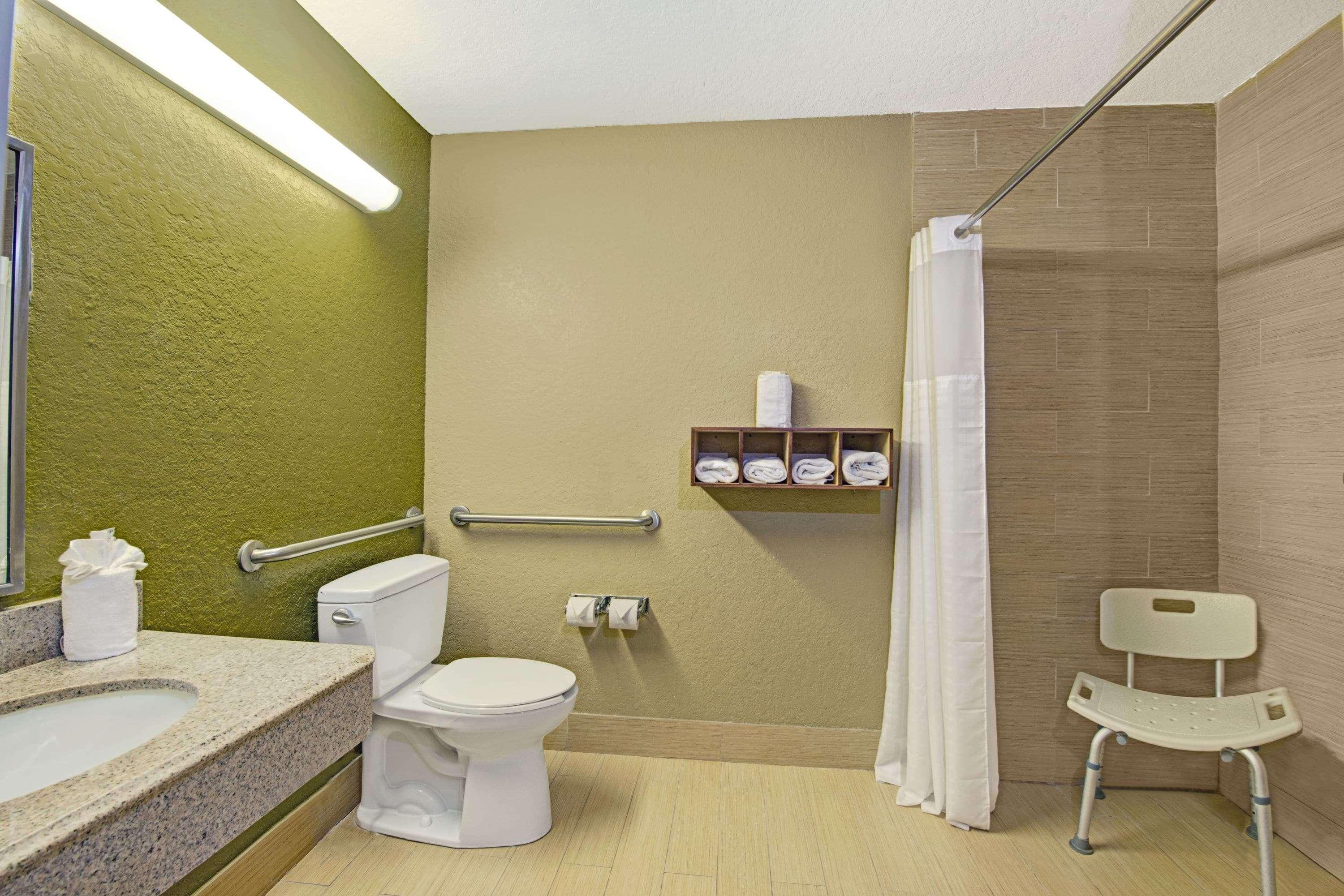 Super 8 By Wyndham San Antonio Downtown Ne Hotell Exteriör bild